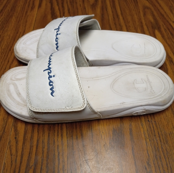 Unisex Champion Velcro Strap Slides. - Picture 2 of 5